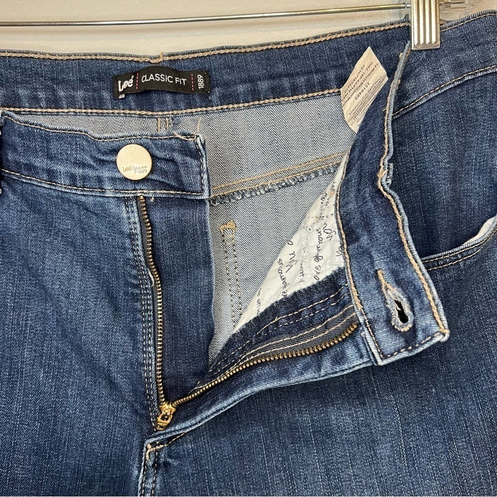 Y2K Lee Classic Fit 1889 High Rise Straight Leg Blue Wash Denim Jeans Size 14 - Picture 4 of 9